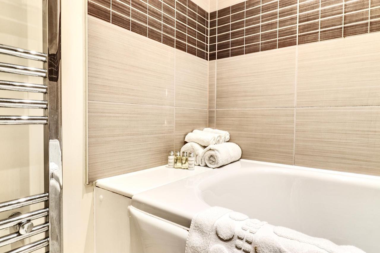 Sapphire Serviced Apartment Chelmsford Zewnętrze zdjęcie